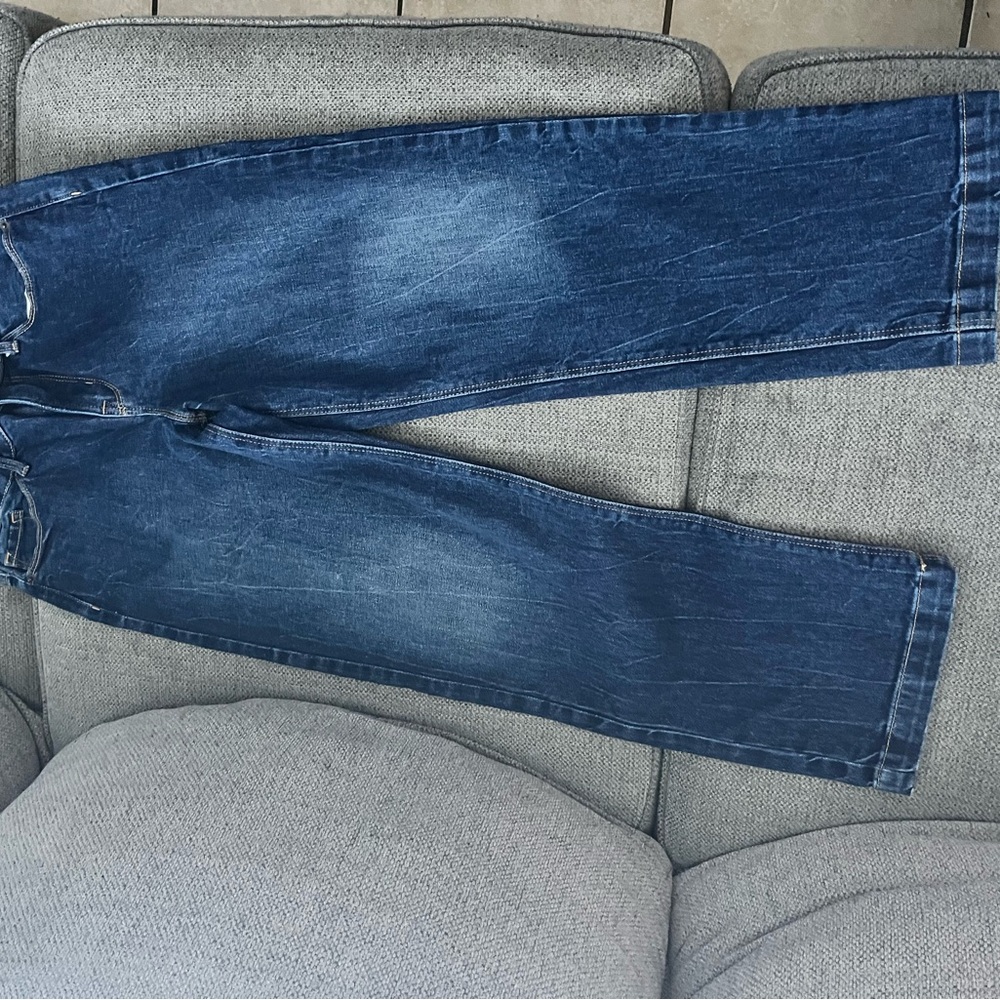 Old Navy Men's Relaxed Fit Jeans in Deep Blue